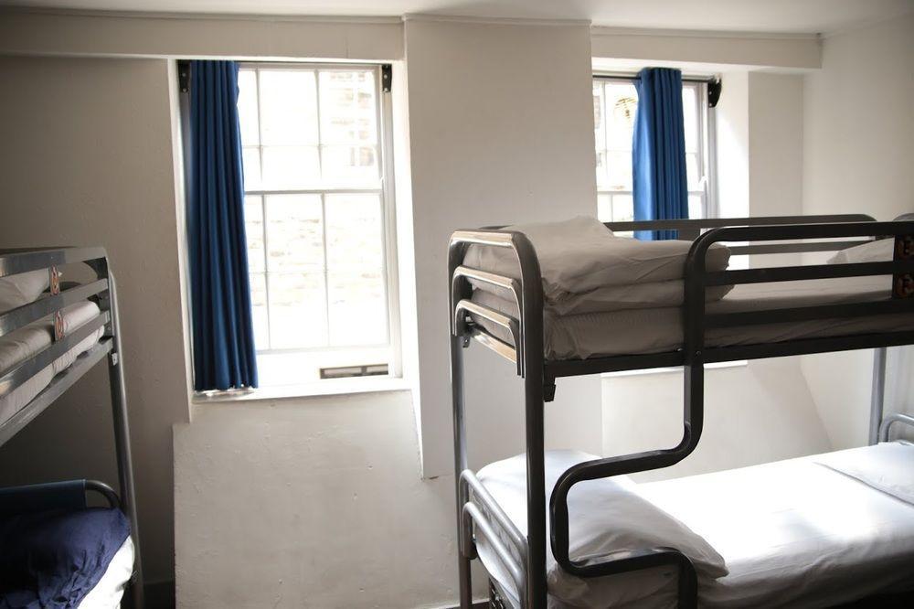 Hostal St Christopher's Bridge - The Londres